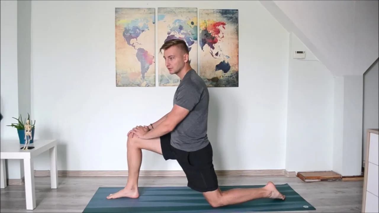 Jak rozciągać biodra, aby poprawić elastyczność i uniknąć bólu