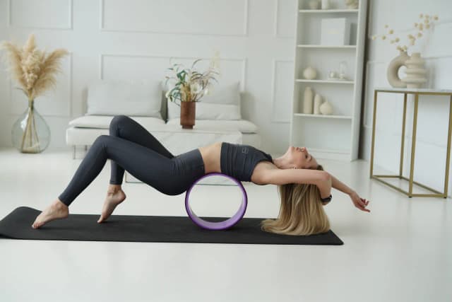 Jakie koło do jogi wybrać, aby uniknąć błędów i kontuzji?