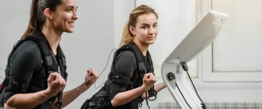 Trening EMS czy warto? Odkryj zalety i wady tej metody treningowej